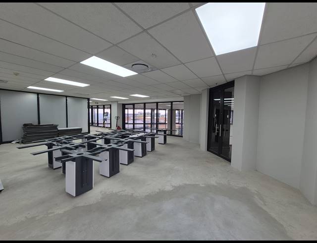 1,066M² OFFICE TO LET IN SANDTON CENTRAL